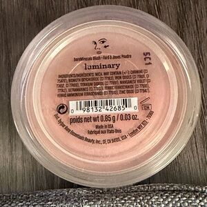 bareMinerals Luminary Loose Blush - Soft Peach Pink